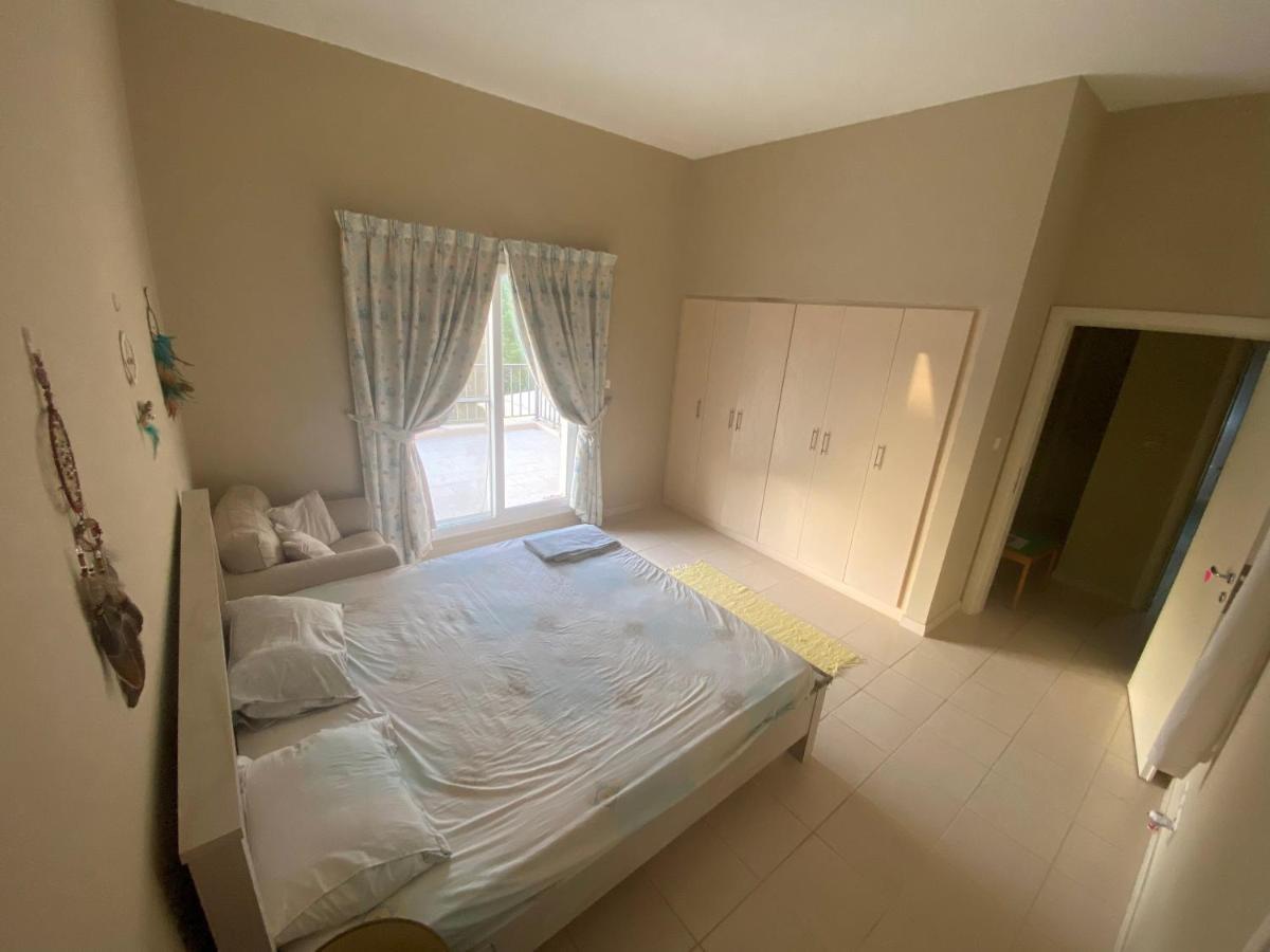 Spacious 4-Bedroom Villa, Children Friendly دبي المظهر الخارجي الصورة